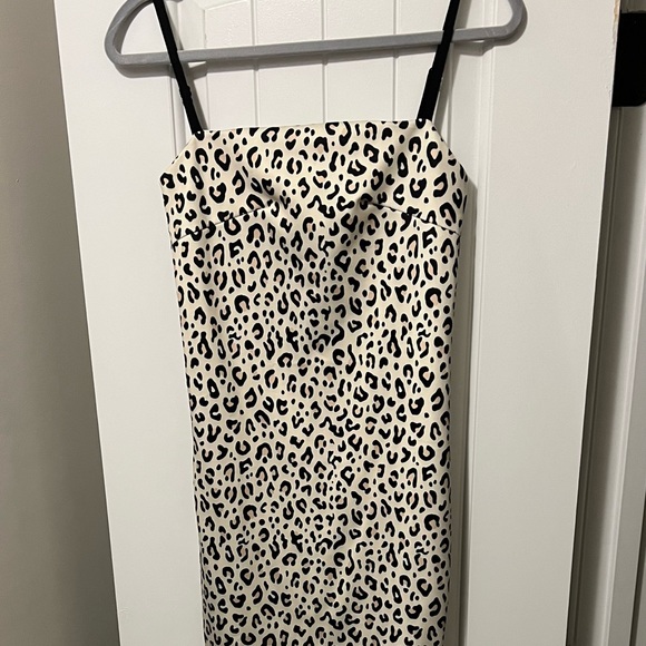 by Egreis - Hazel Leopard Dress Small - Picture 3 of 5